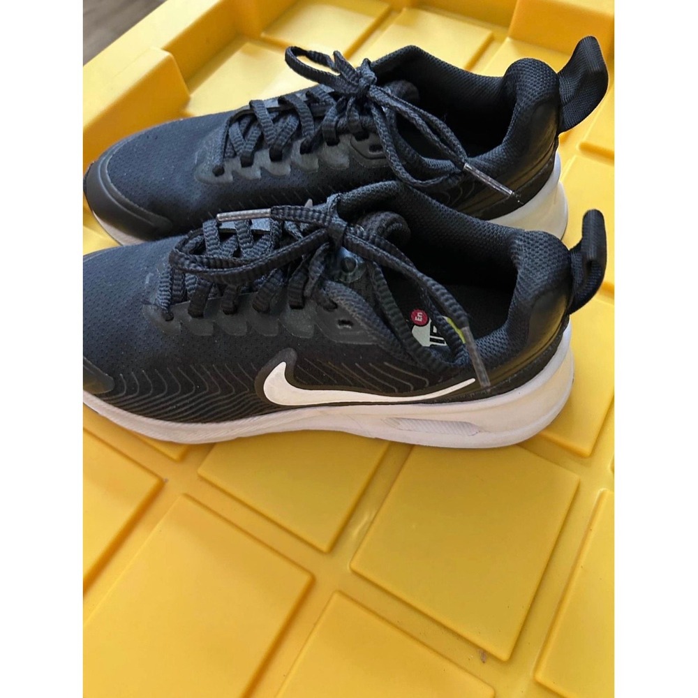 Nike Air Max Solo Womens Shoes Black White‎ Running Sneakers HF1233-001 Size 6